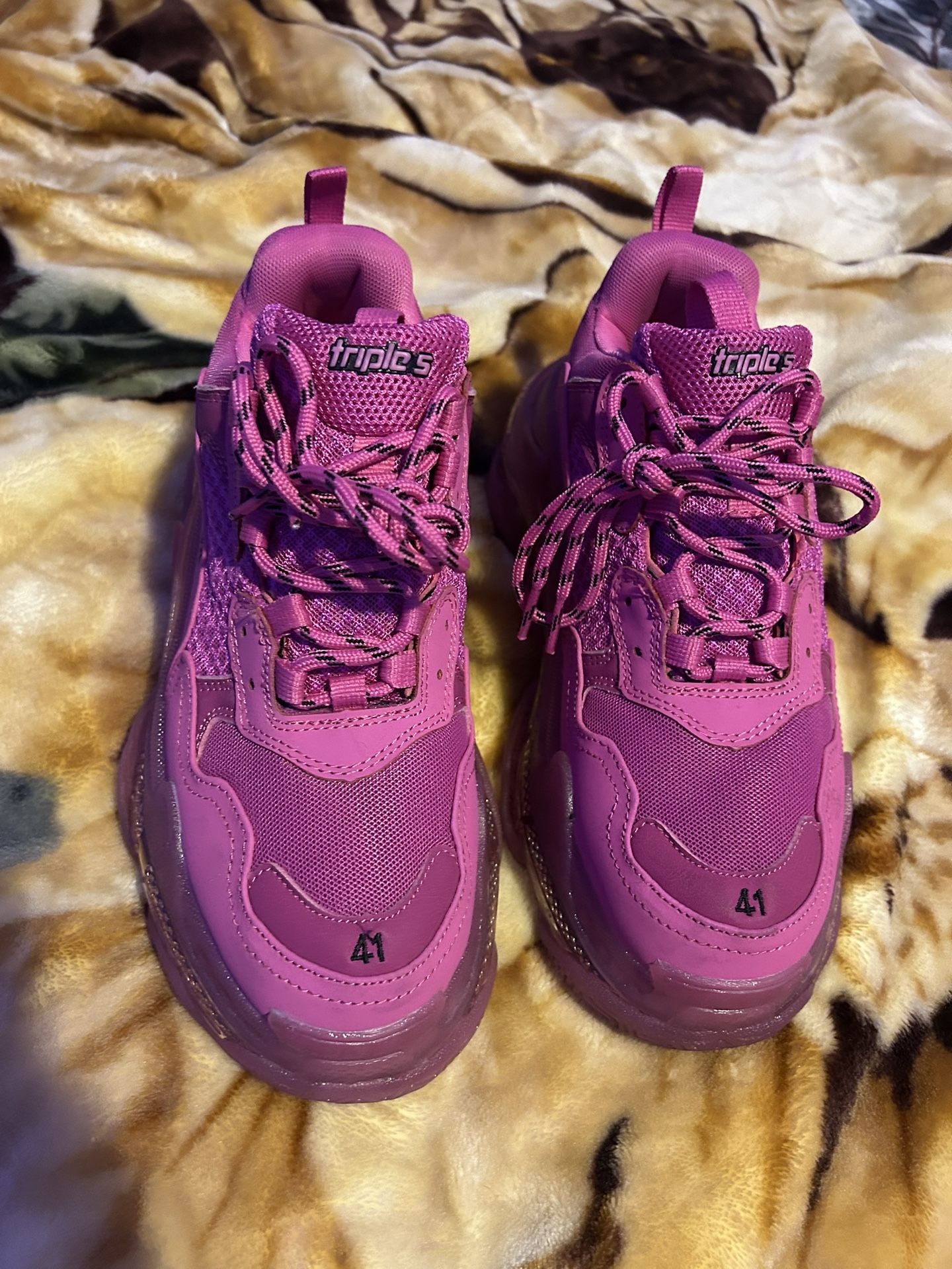 Balenciaga Triple S / Pink (Size 8)