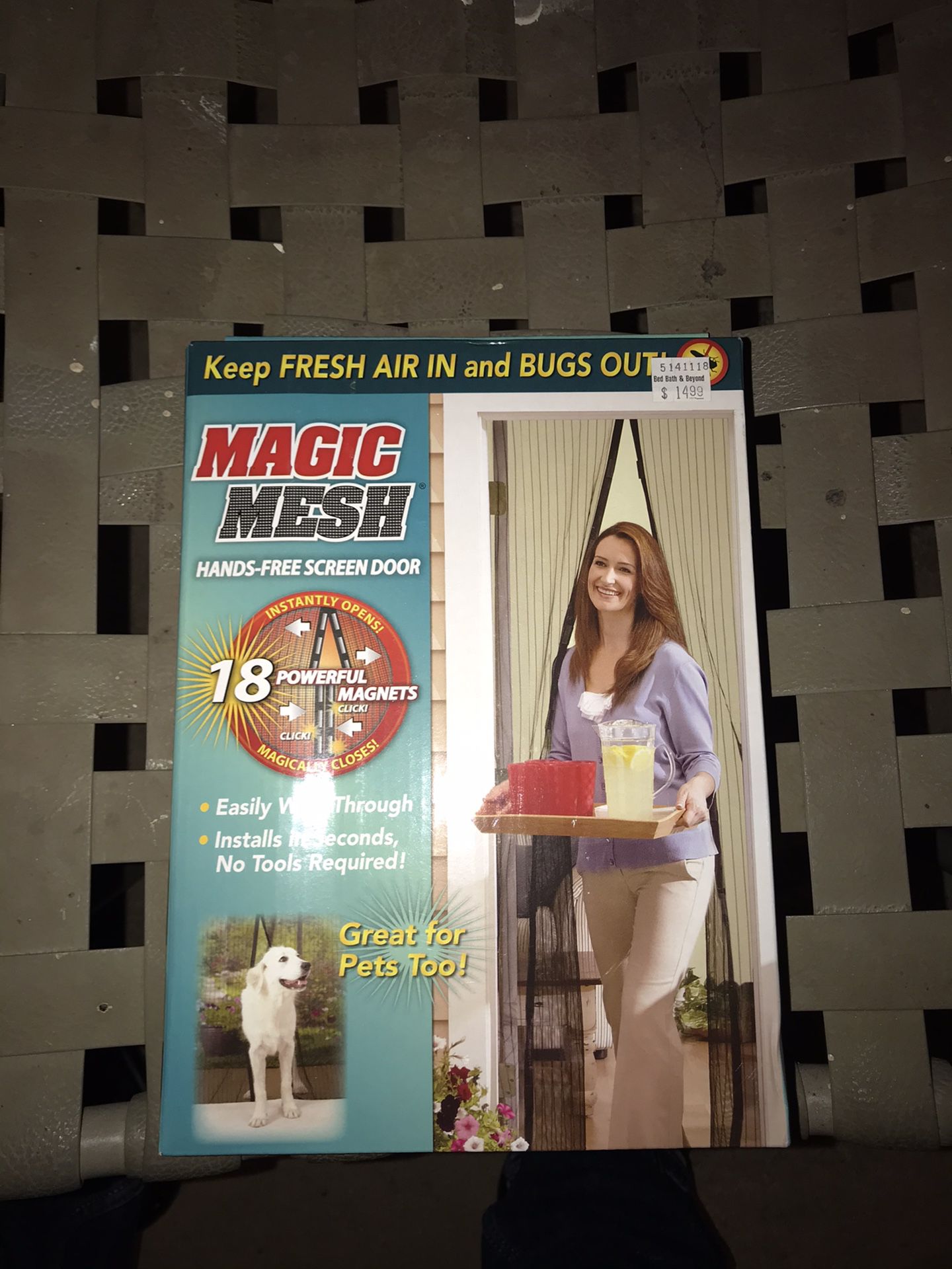 Magic mesh hand free screen door
