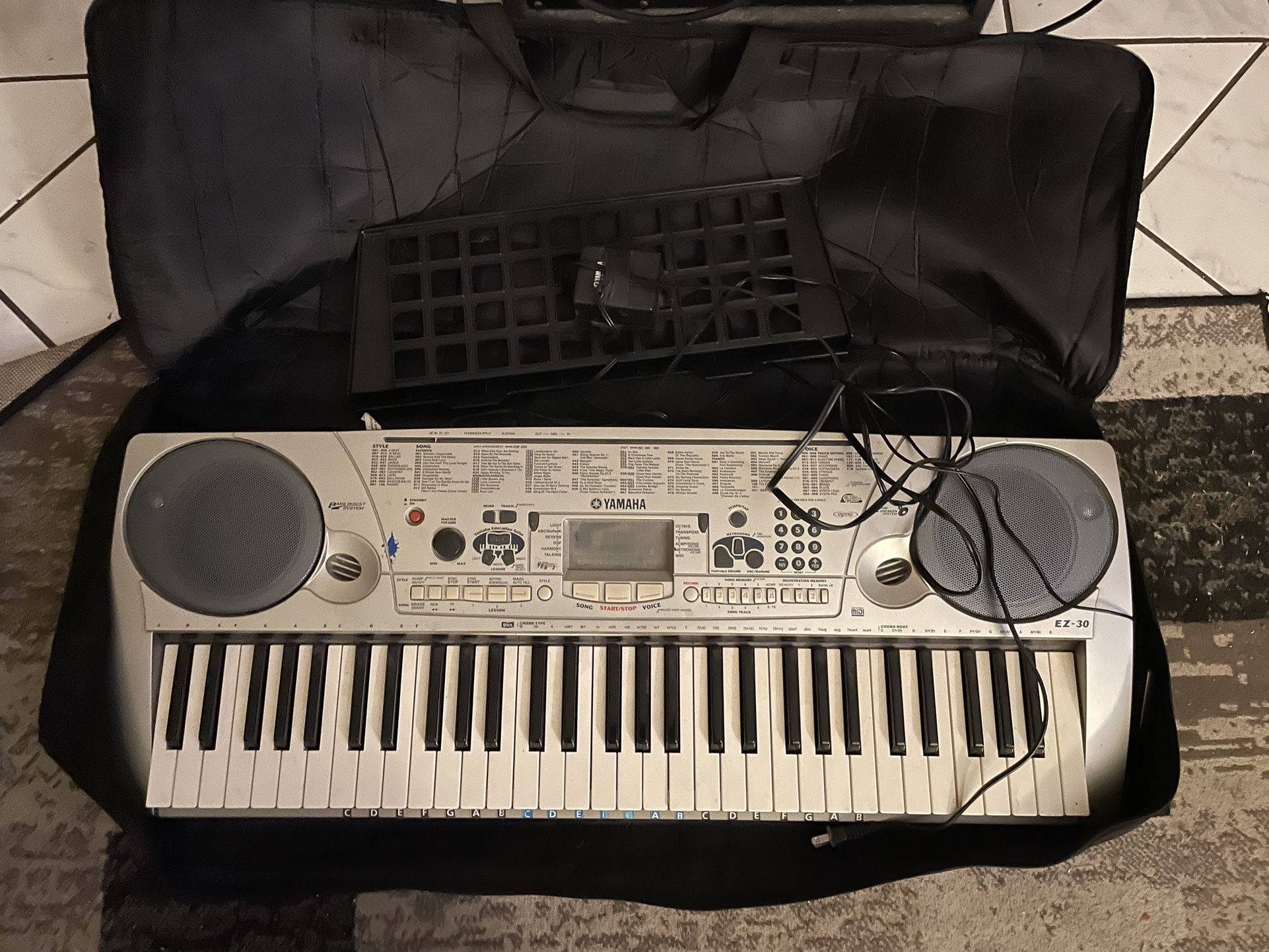Yamaha PSR-275 Keyboard