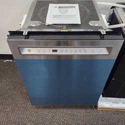 24 in. Fingerprint Resistant Stainless Steel Front Control Built-In Tall Tub Dishwasher w 3rd Rack Bottle Jets 45 dBA
