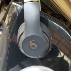 Power Beats Solo 3