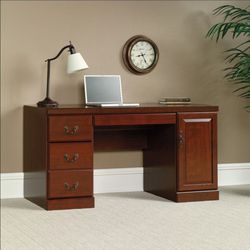 60in larage office desk Cherry
