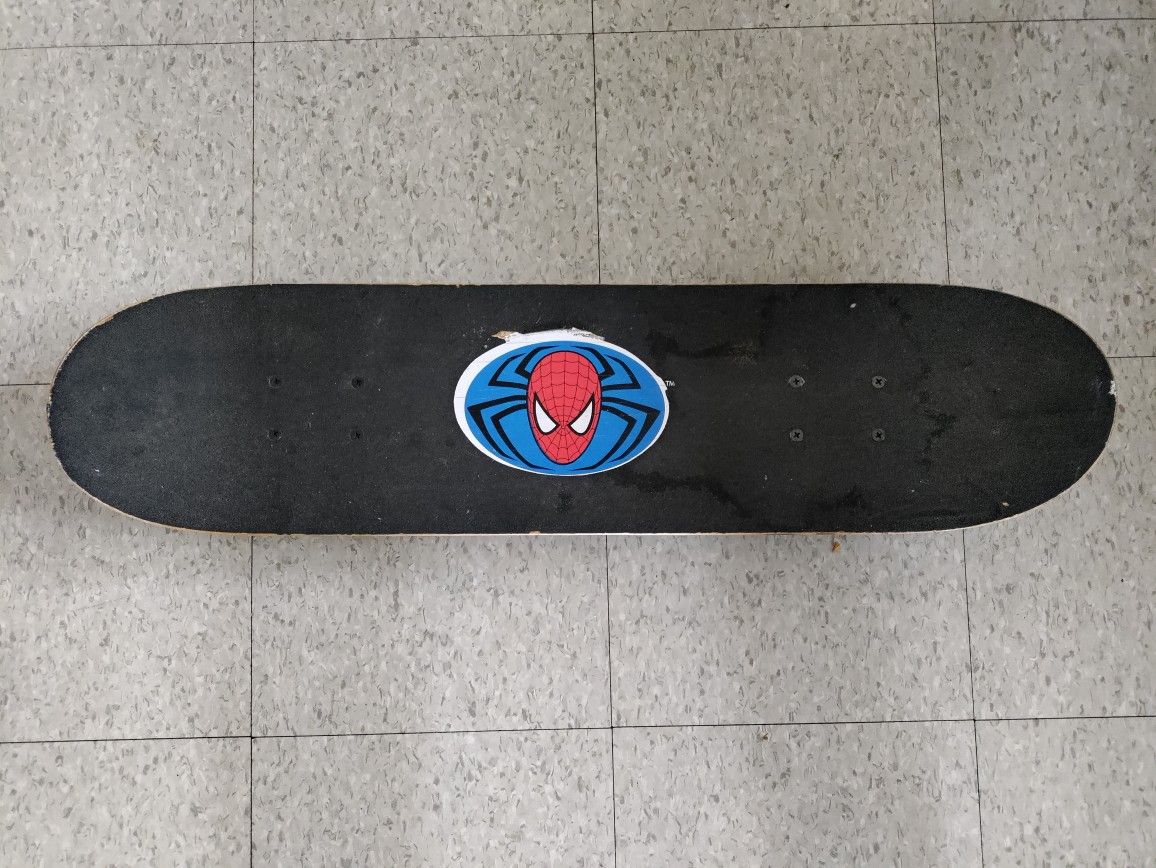 Street Flyers Spiderman Skateboard