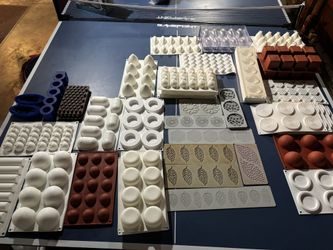 Baking Supplies: Silicone Molds Etc.