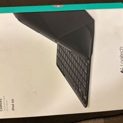 iPad Air Logitech Hardcover Keyboard Case 