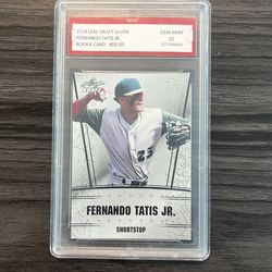 Fernado Tatis Jr Rookie baseball card