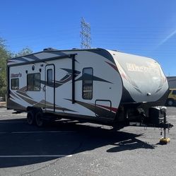 2018 Pacific Coach Works Blazen Blazen 24