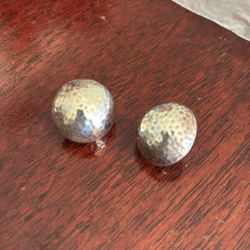 Hammering sterling silver button stud earrings 