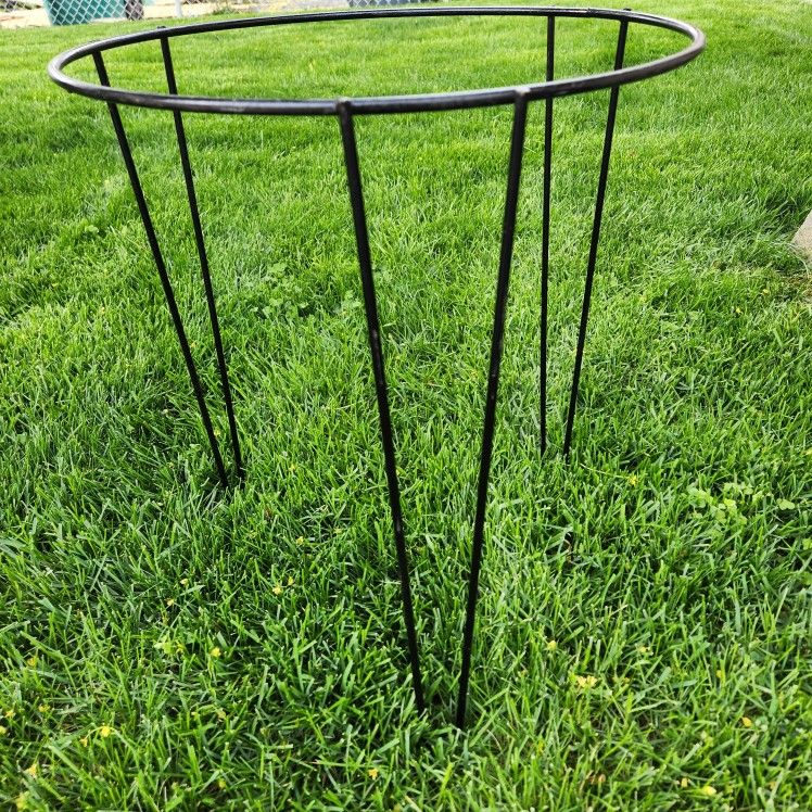 Black Iron Plant Stand Center 14" By 18" Tall