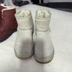 Ugg  women’s boots. Size 7.