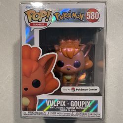 Pearlescent Vulpix Funko Pop *MINT* Pokemon Center Exclusive Pokémon 580 with Protector Games