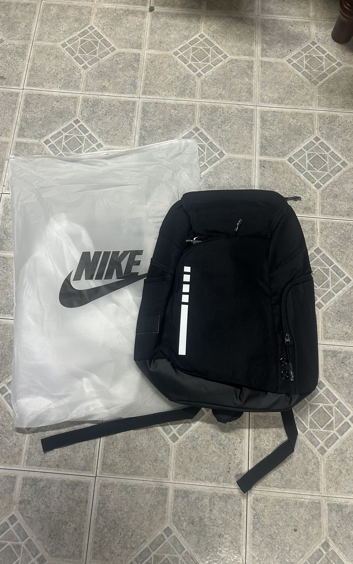 Nike Men’s Elite Backpack (Black)