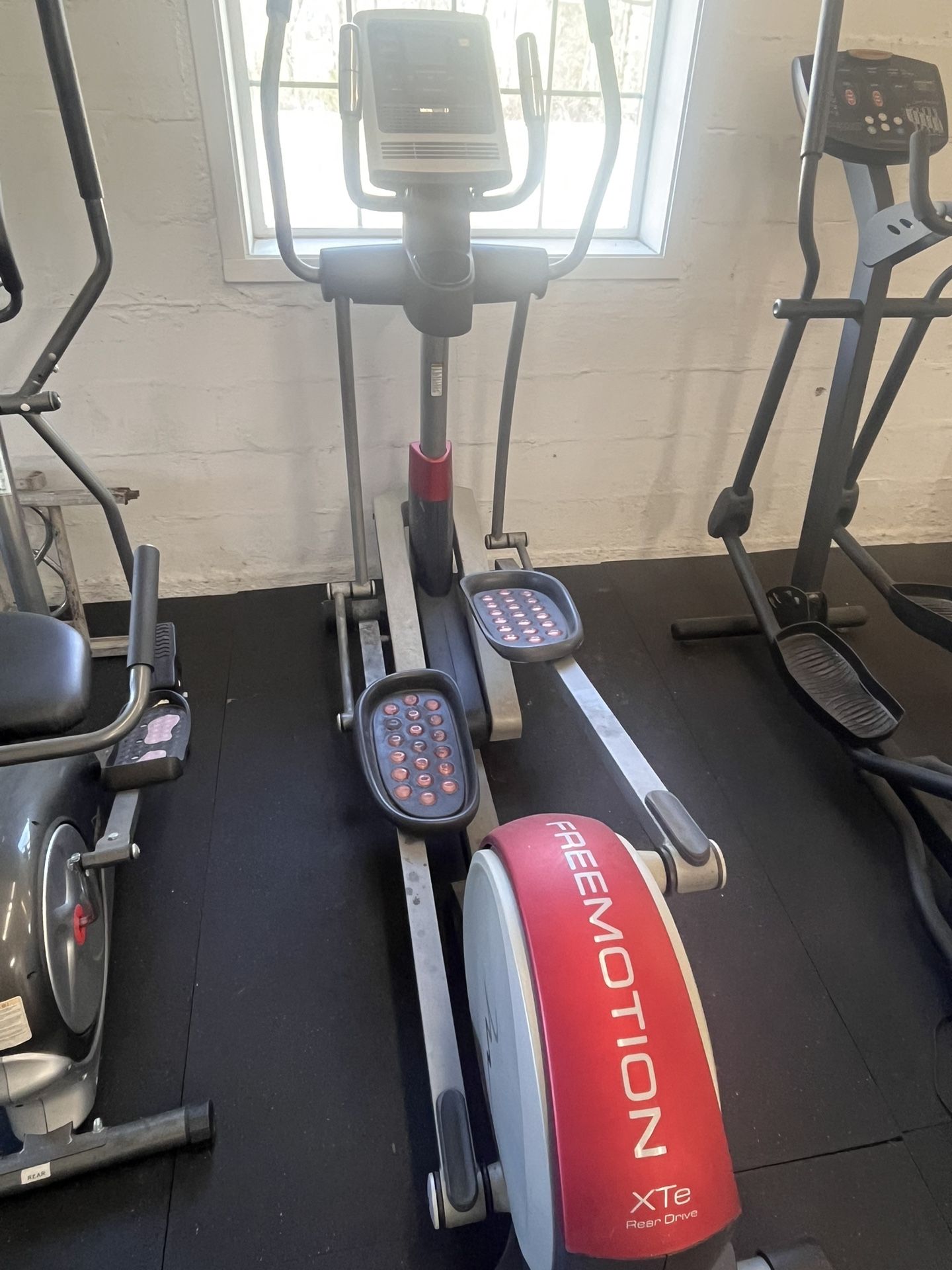 Free Motion 500 Folding Elliptical