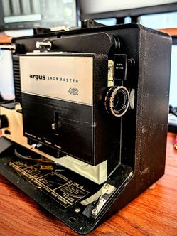 Argus Showmaster 462 projector