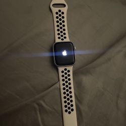 Apple Watch SE