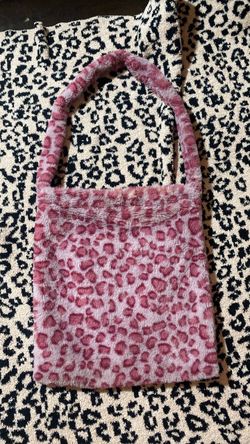 Leopard print shoulder bag