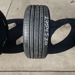 One 275 /45/20 Pirelli Scorpion Verde 