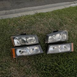03-06 Chevy Headlights