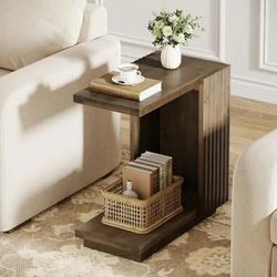 C Shaped Solid Wood Sofa End Table with Fluted Panels, Space-Saving Small Nightstand