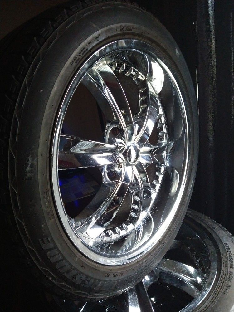 22 Inch Rims & Tires