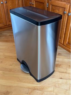 Simple Human Garbage Can
