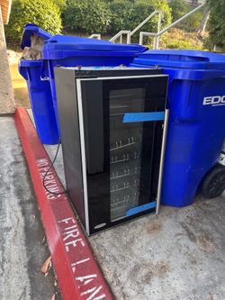 Beverage fridge