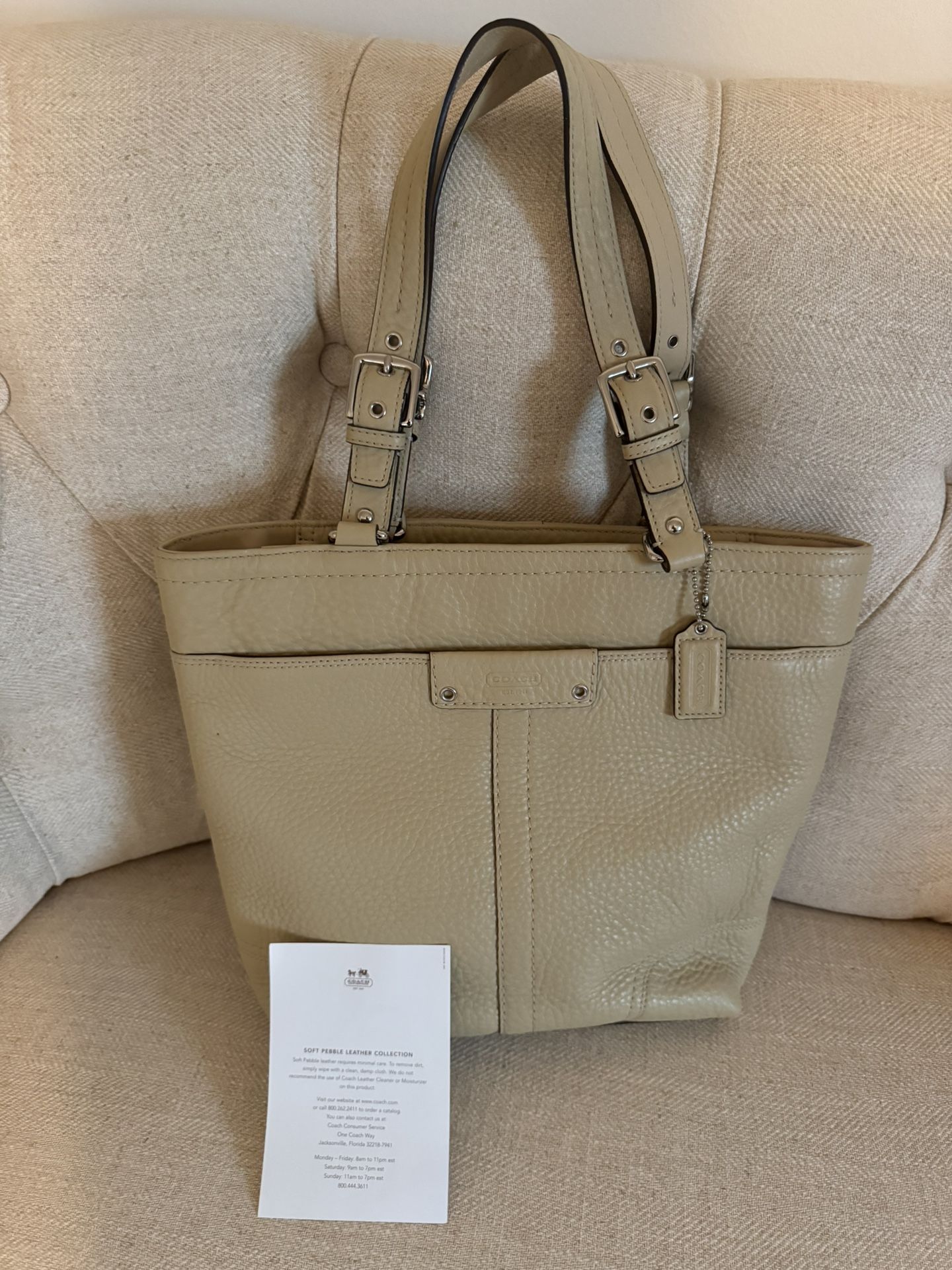 Coach Y2K Cream Pebble Leather Tote Bag NWOT