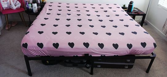 King Size Bed Frame & Mattress Set – Great Condition