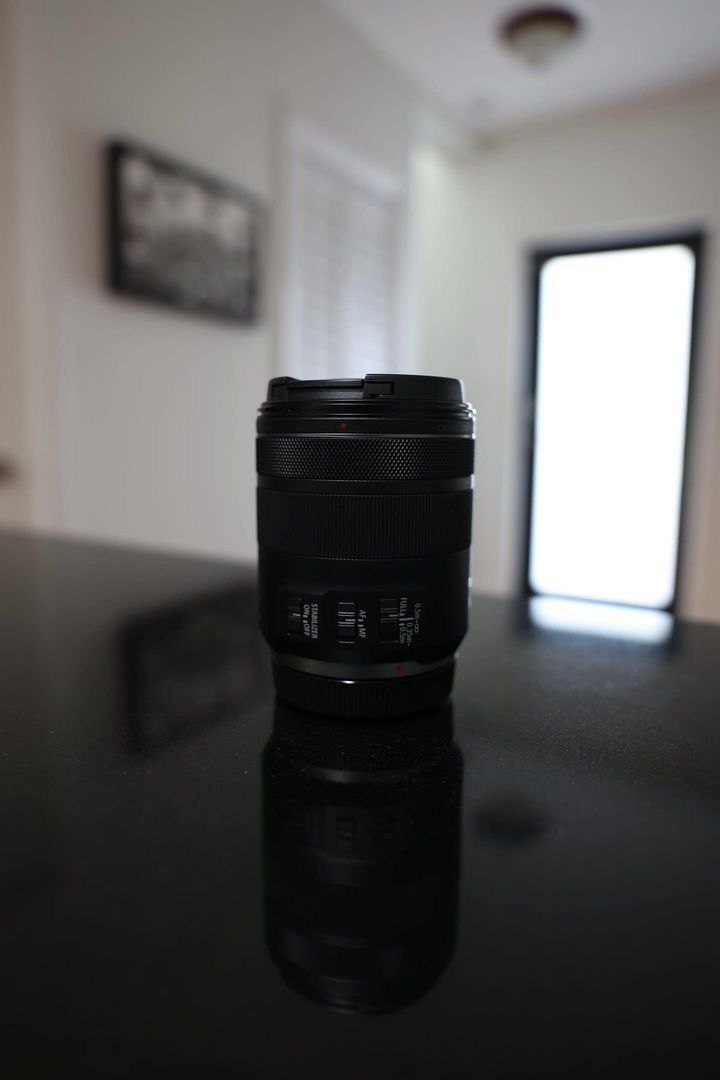 Canon RF 85mm f/2 Macro IS STM Lens