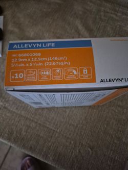 Allevyn life foam adhesive dressing sterile
