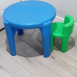 Little tikes Toddlers Table With One Chair 