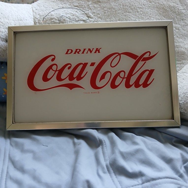 Coca Cola .