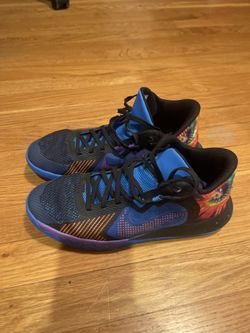 Kyrie Flytrap Size 7