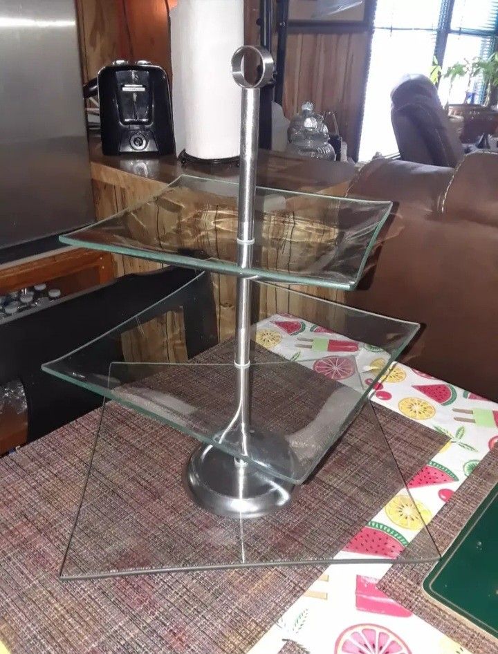 3 Tier Cake  / Fruit Stand,  30.
