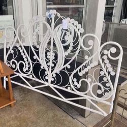 Beautiful Vintage White Fab Fiddlehead Queen Bed Headboard 