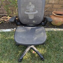 Gray Mesh Ergonomic Office Chair