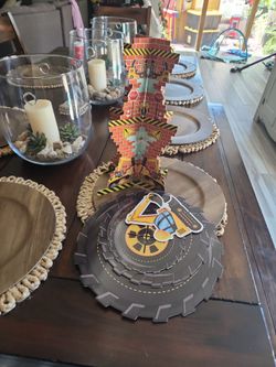 Construction paper cake stand