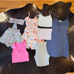 Women’s Tops Bundle – Brandy Melville, Zara, Hollister, Garage & More – 7 Pieces – $100