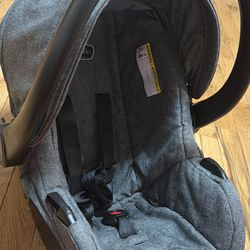 EVENFLO INFANT CARSEAT WITH BASE