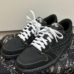 Black reps right retro basketball shoes