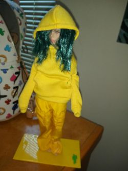 Billie Eilish Collectable Doll 🔥 Pick Ups Only 