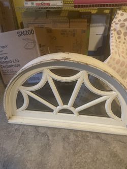 Vintage Arched Window/ACCENT PIECE
