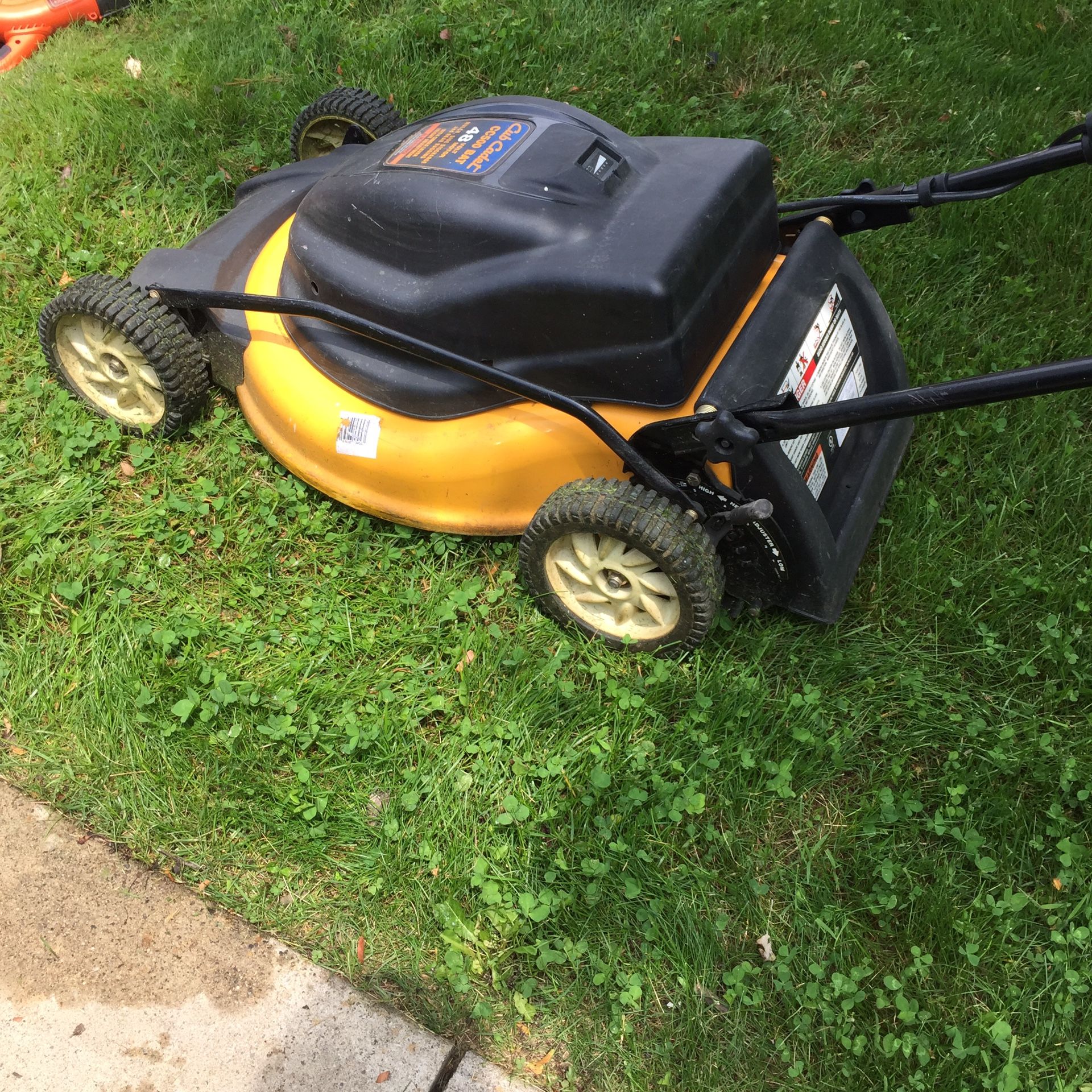 Cub Cadet - CC500 BAT - 48V Lawnmower