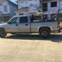 Chevy Silverado 2002 1500 HD 