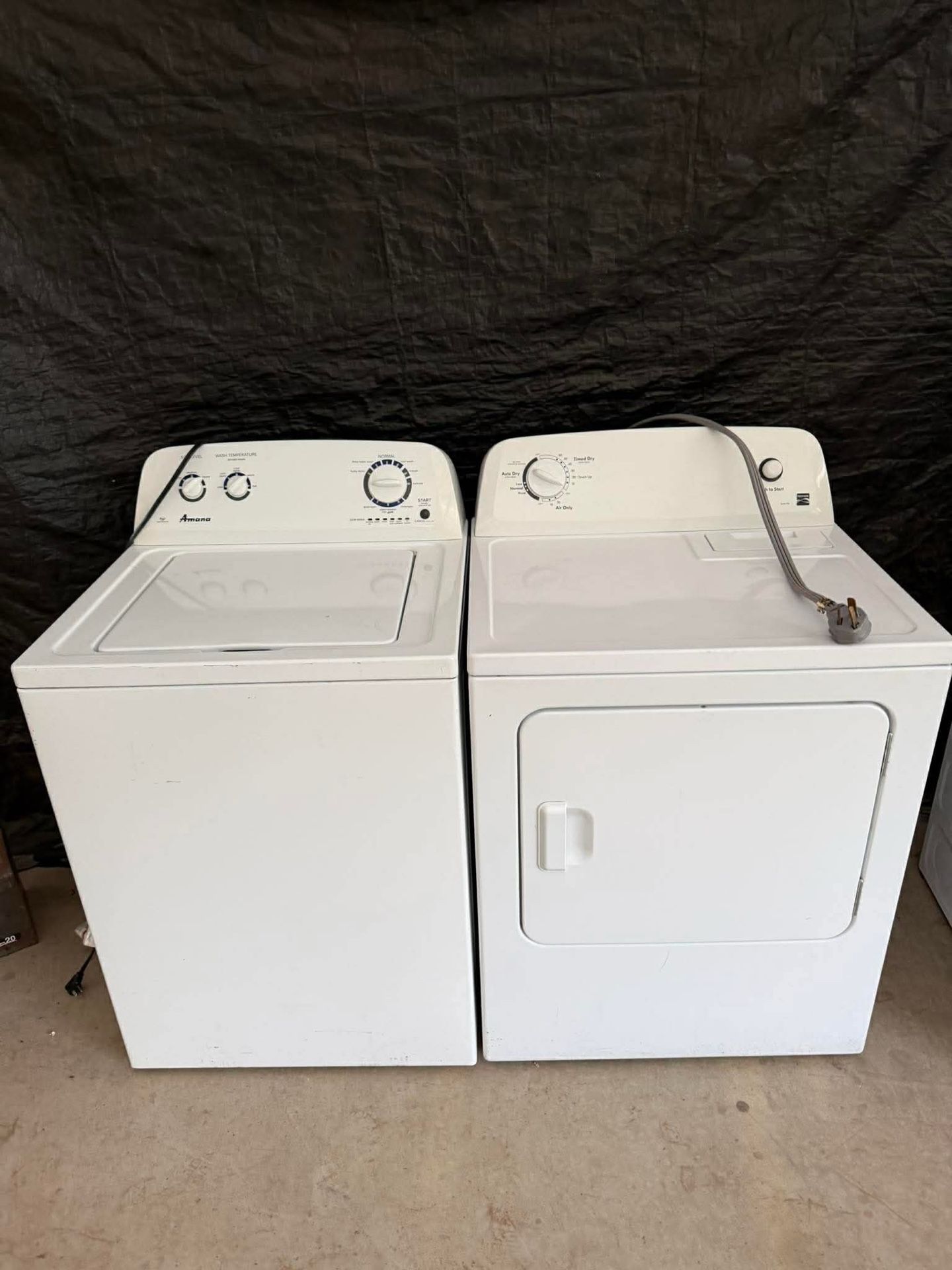 Amana washer and electric dryer