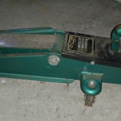 1.5 TON HYDRAULIC JACK 