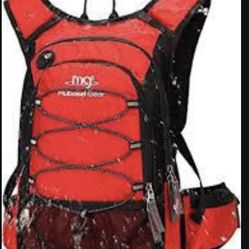 Mubasel Gear Insulated Hydration Backpack Pack with 2L BPA Free Bladder - Keeps Liquid Cool up to 4 Hours – for Running, Hiking, Cycling, Camping New 