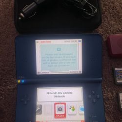 Nintendo DSi XL (Blue)