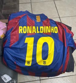 Ronaldinho long sleeve size large