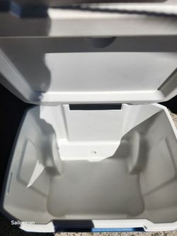 ST0347-180 50 Qt. Coleman Cooler With Wheels